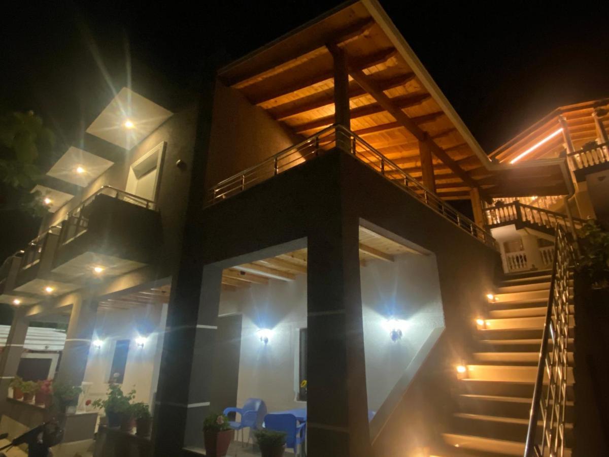 Maison Apartments Vlorë Exteriér fotografie