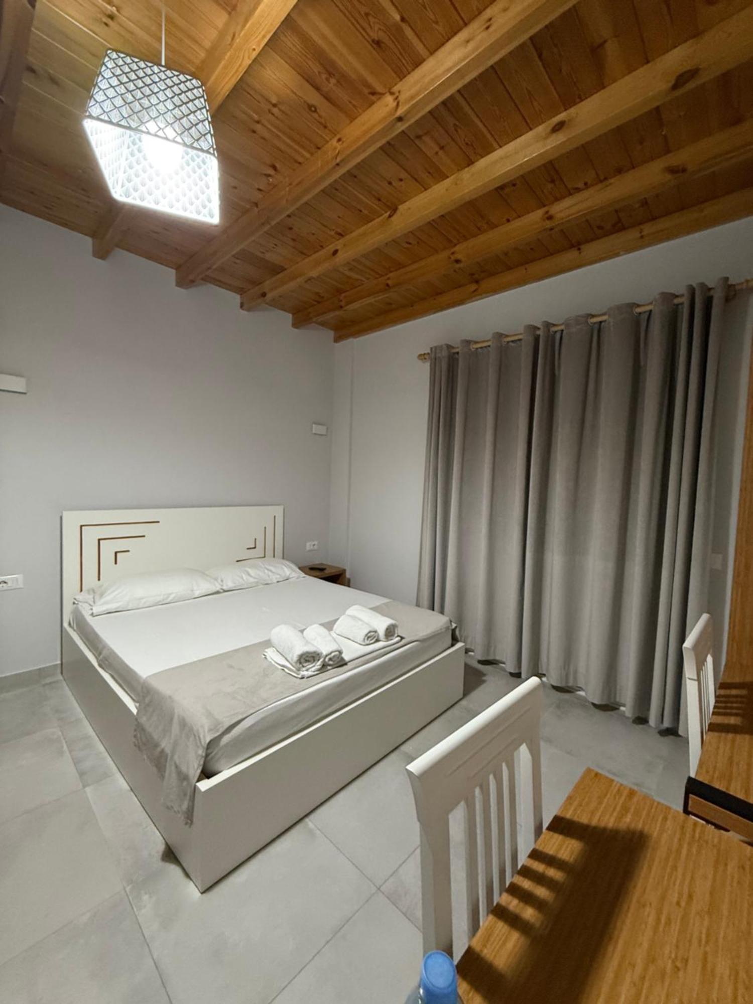 Maison Apartments Vlorë Exteriér fotografie